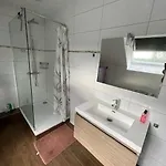 F2 Au Calme Avec Balcon Et Piscine Non Privatise Apartment Beinheim