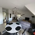 F2 Au Calme Avec Balcon Et Piscine Non Privatise Lejlighed