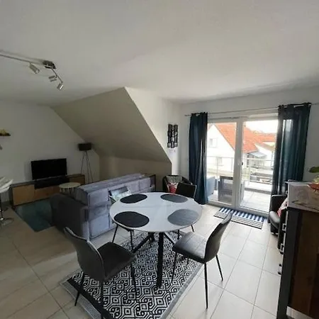 F2 Au Calme Avec Balcon Apartman