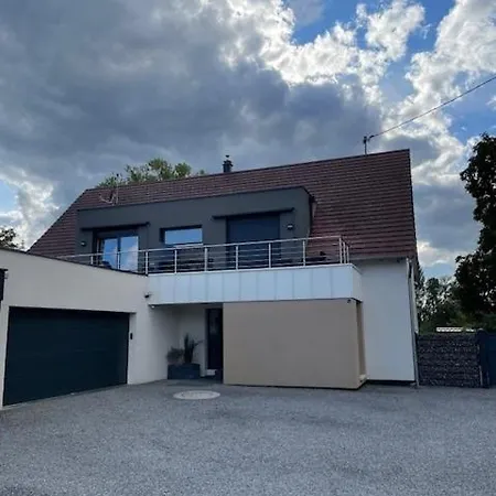 Apartment F2 Au Calme Avec Balcon Et Piscine Non Privatise